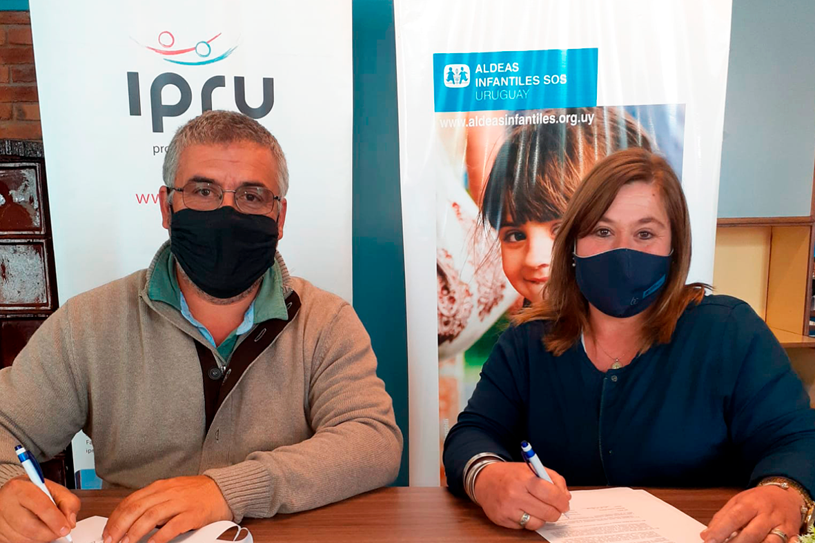 Foto "Convenio con IPRU"